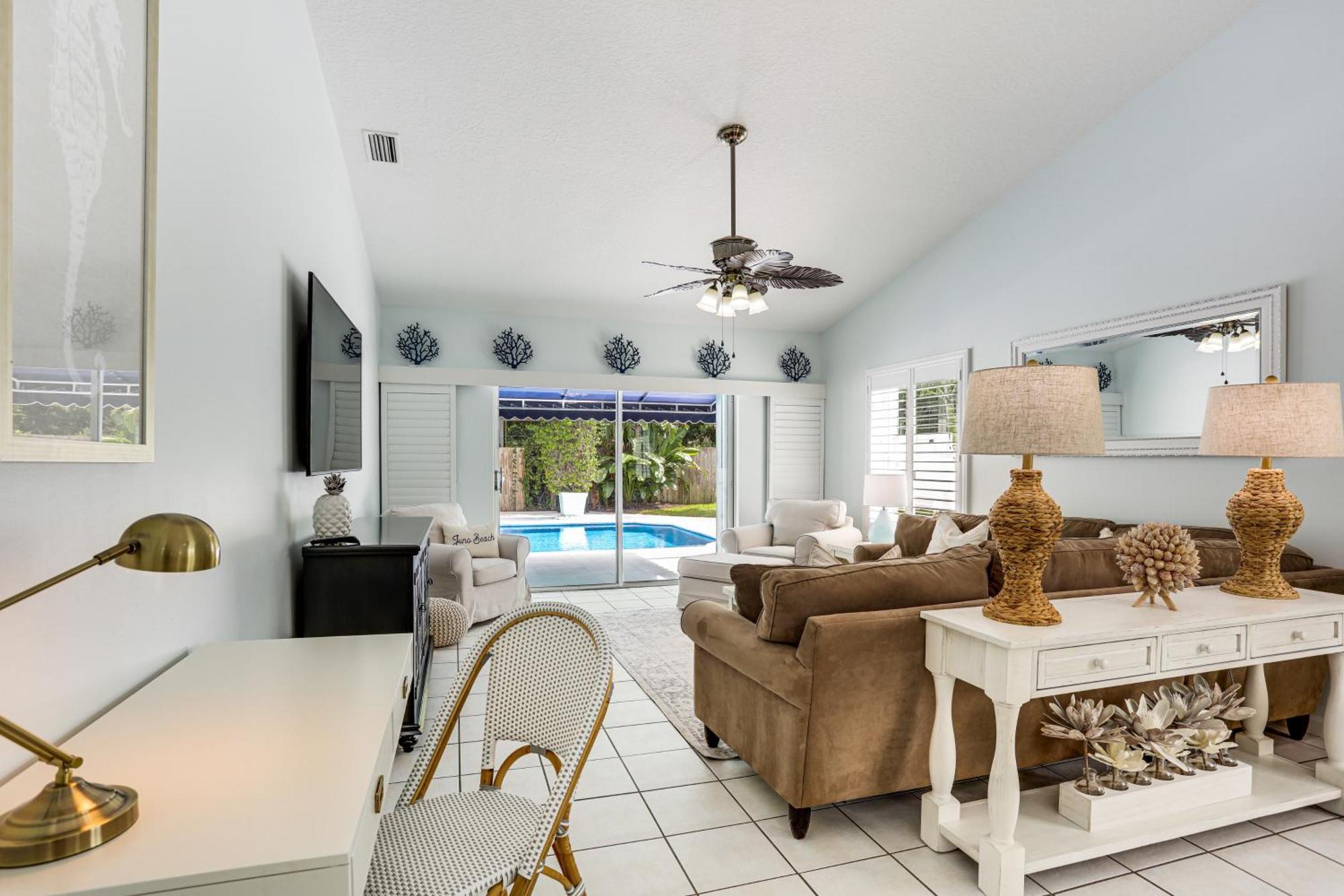 Coastal Villa With Private Yard And Heated Pool! นอร์ธปาล์มบีช ภายนอก รูปภาพ